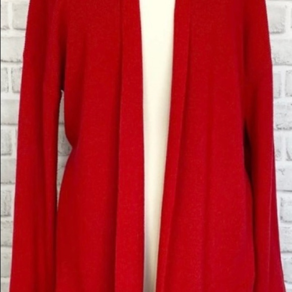 Philosophy red duster. Very soft! Great condition. Size medium
